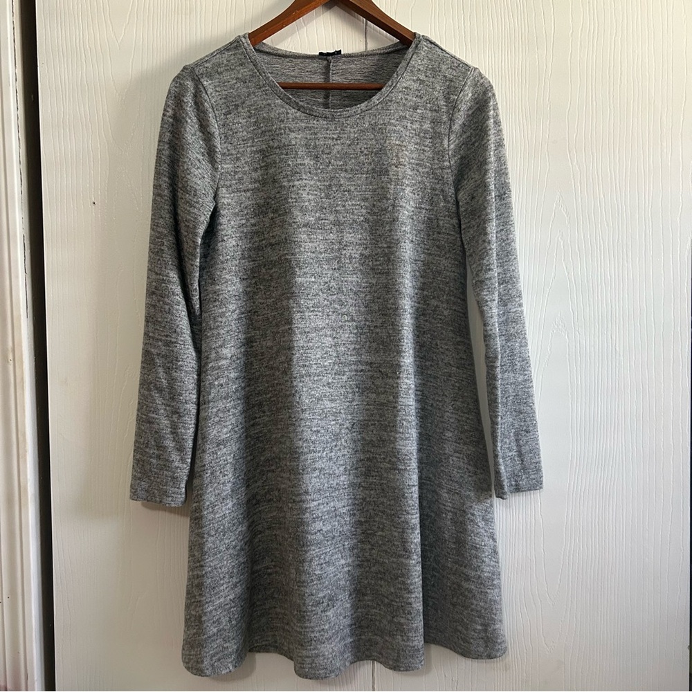 Cable & Gauge Heather Gray Long Sleeve Dress